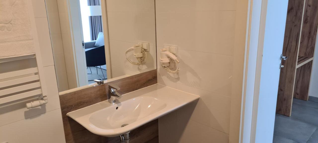 Aparthotel Apartamenty Czarna Gora 408 Шенна Екстериор снимка