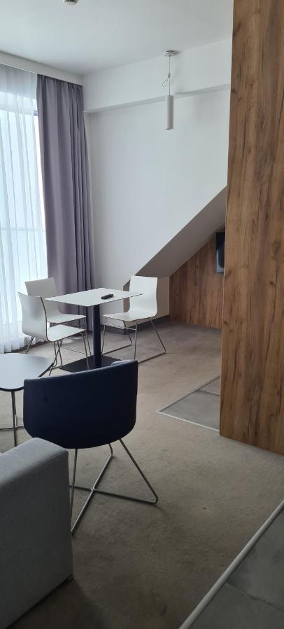 Aparthotel Apartamenty Czarna Gora 408 Шенна Екстериор снимка